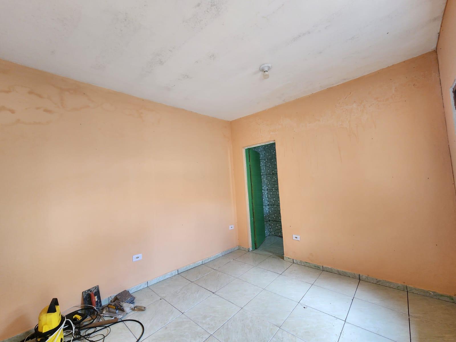 Casa Térrea em Bairro Tradicional em São Roque!