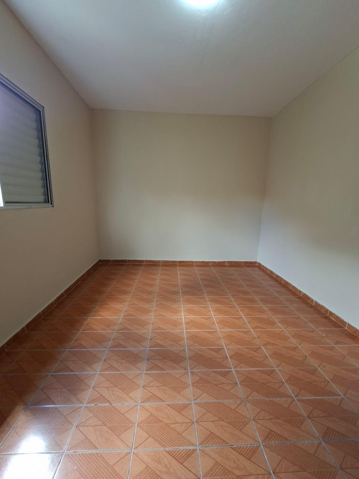 Sobrado com Quintal em São Roque!