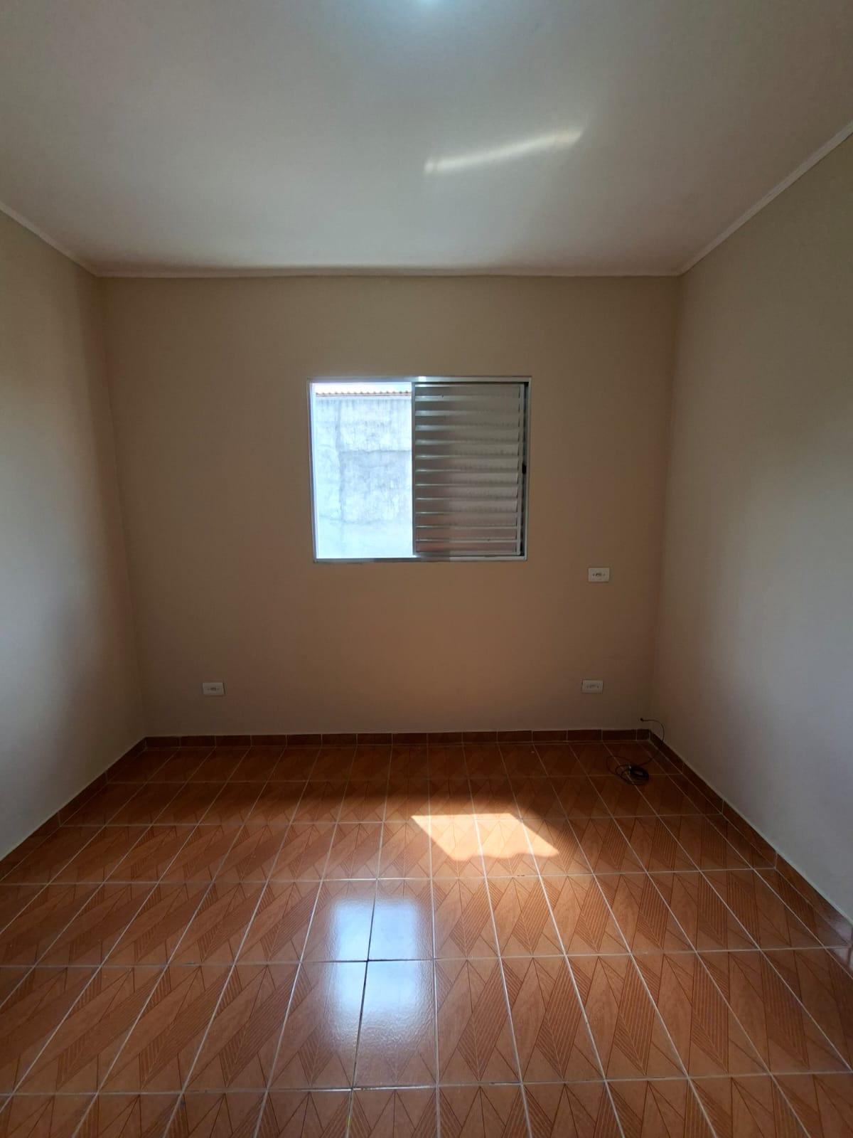 Sobrado com Quintal em São Roque!