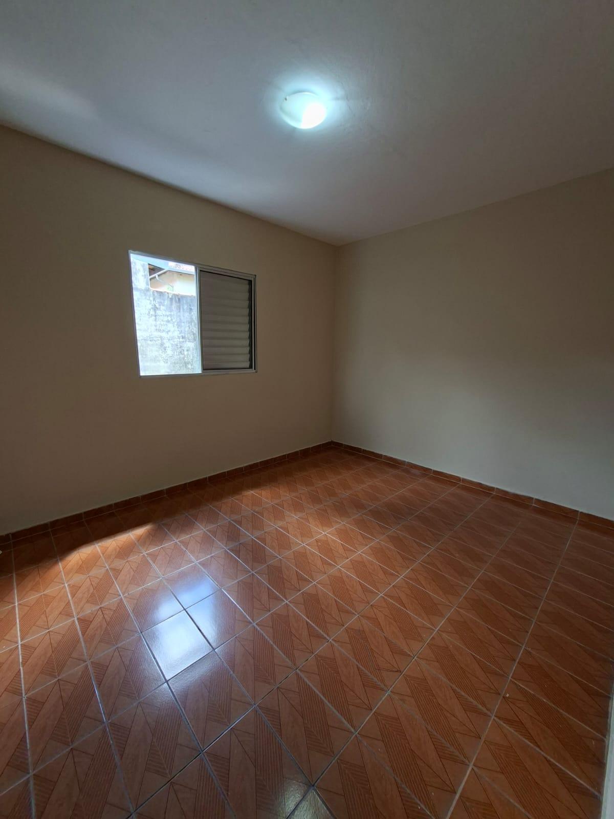 Sobrado com Quintal em São Roque!