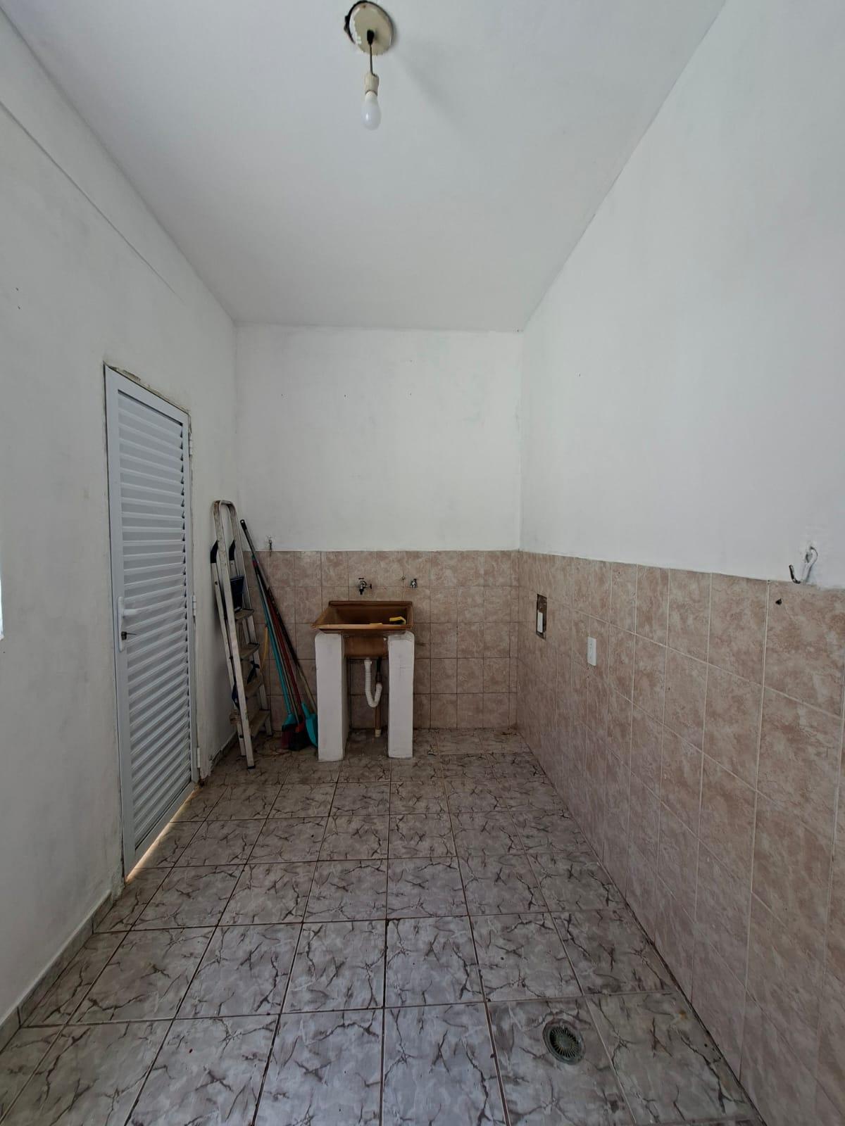 Sobrado com Quintal em São Roque!