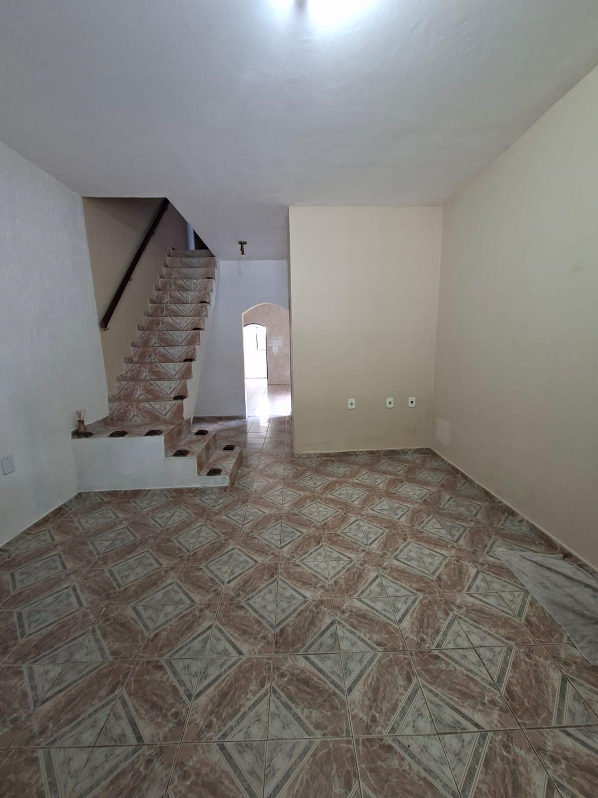 Sobrado com Quintal em São Roque!