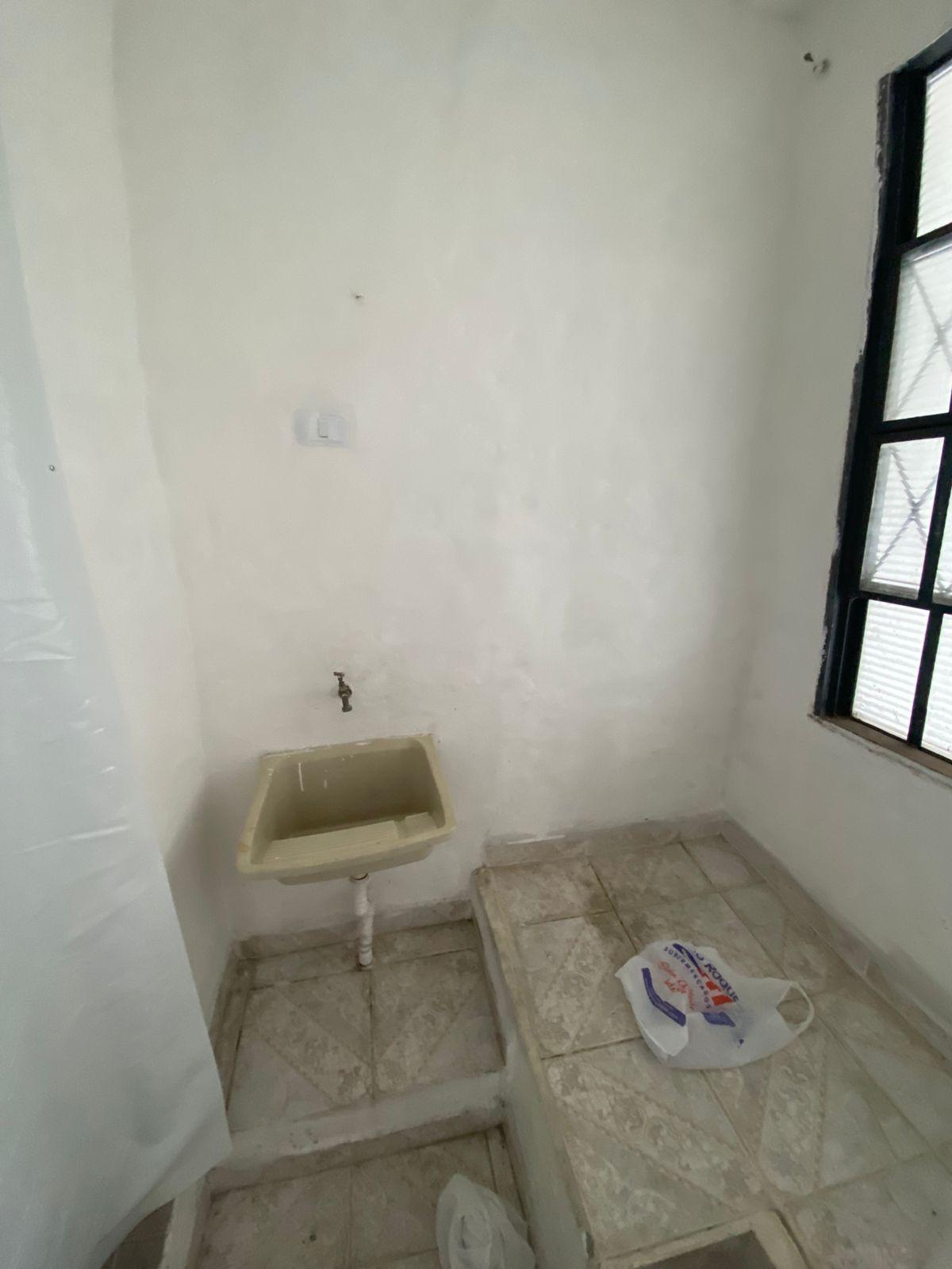 Sala em Andar no Centro de São Roque! 