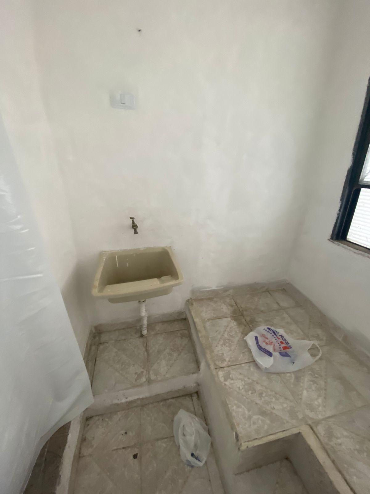 Sala em Andar no Centro de São Roque! 