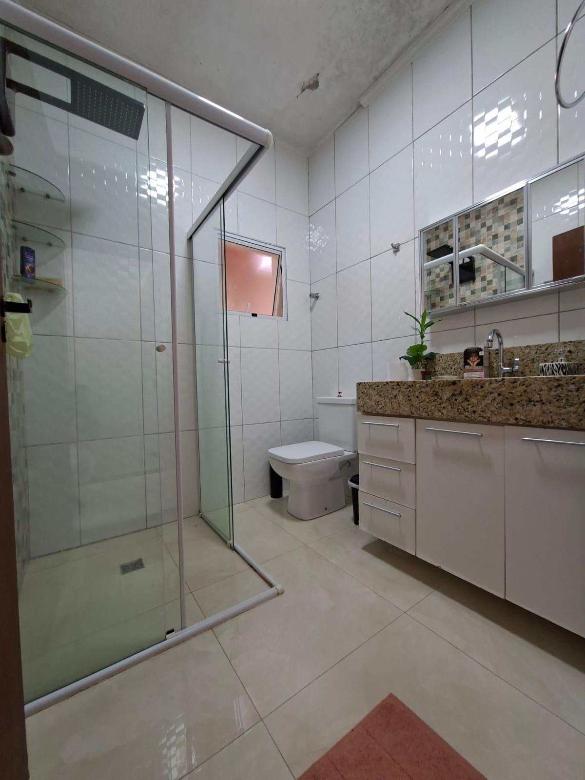 Casa Térrea em Bairro Tradicional de São Roque!