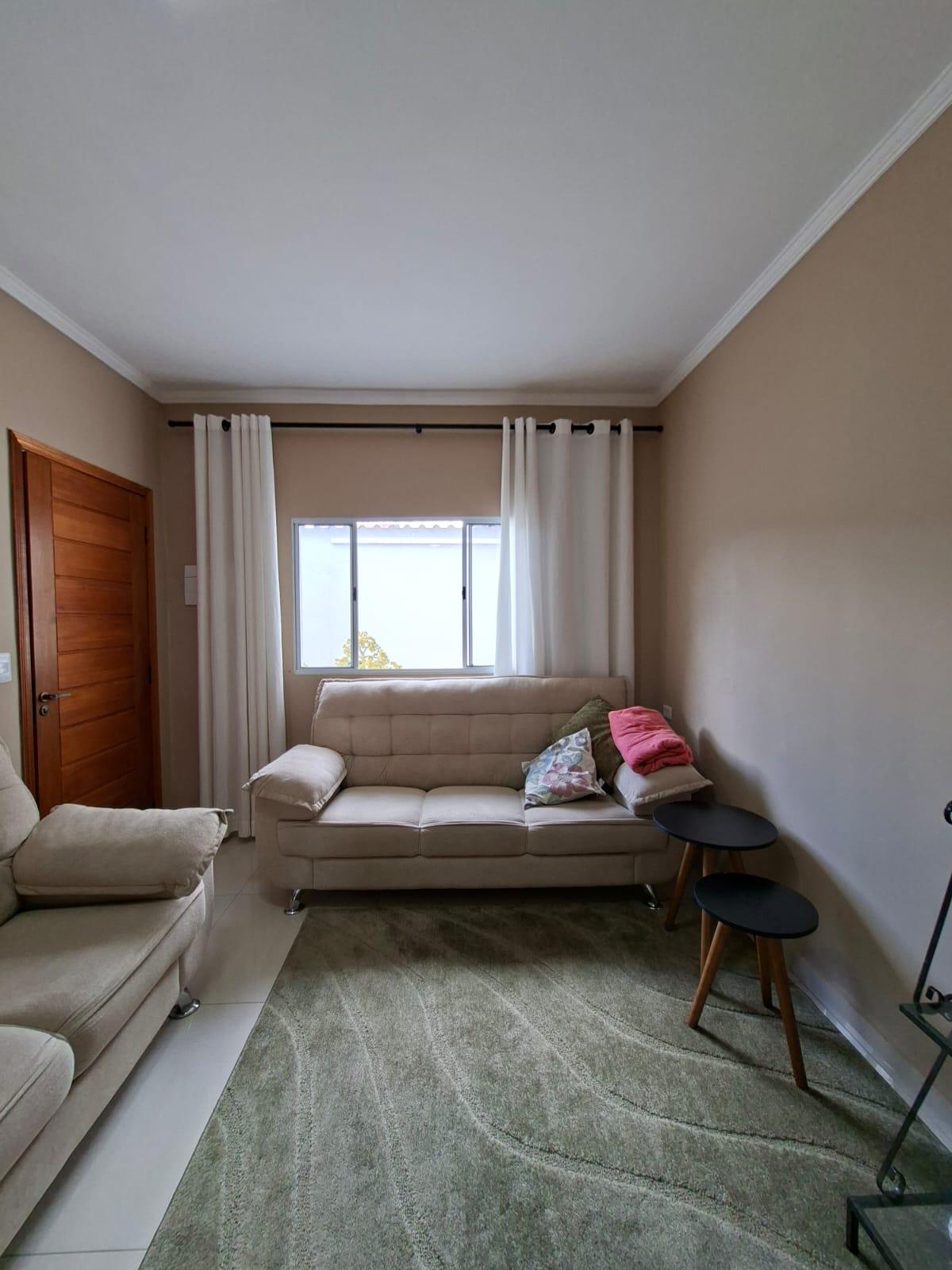 Casa Térrea em Bairro Tradicional de São Roque!