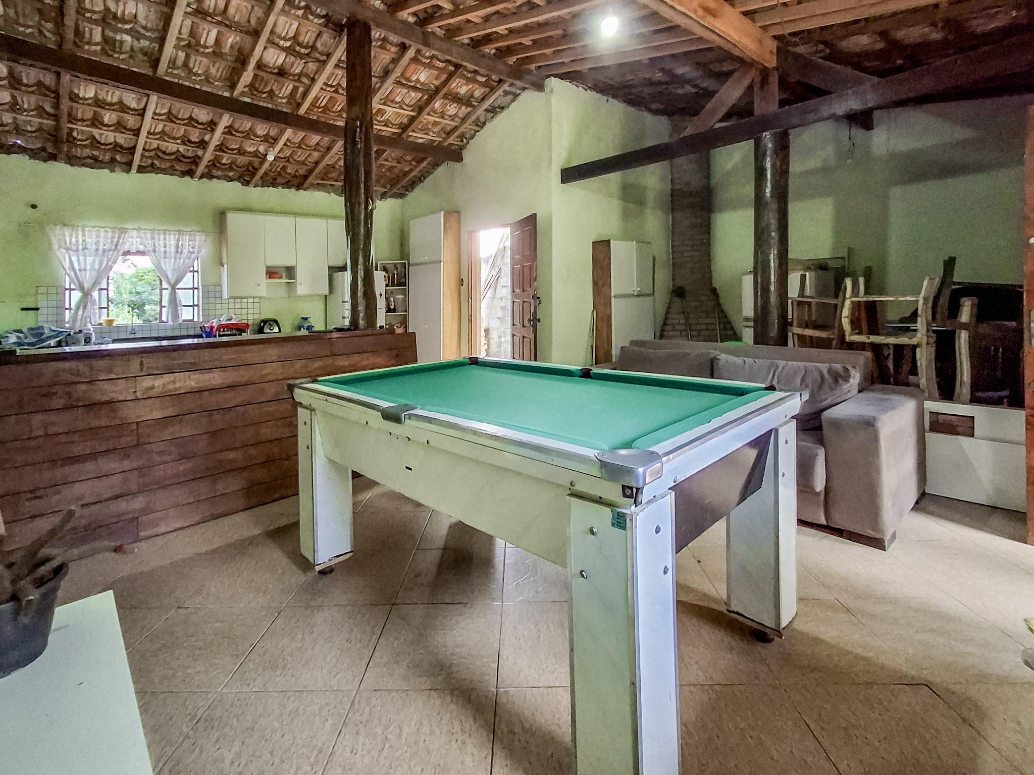 Chácara com piscina em Mairinque!