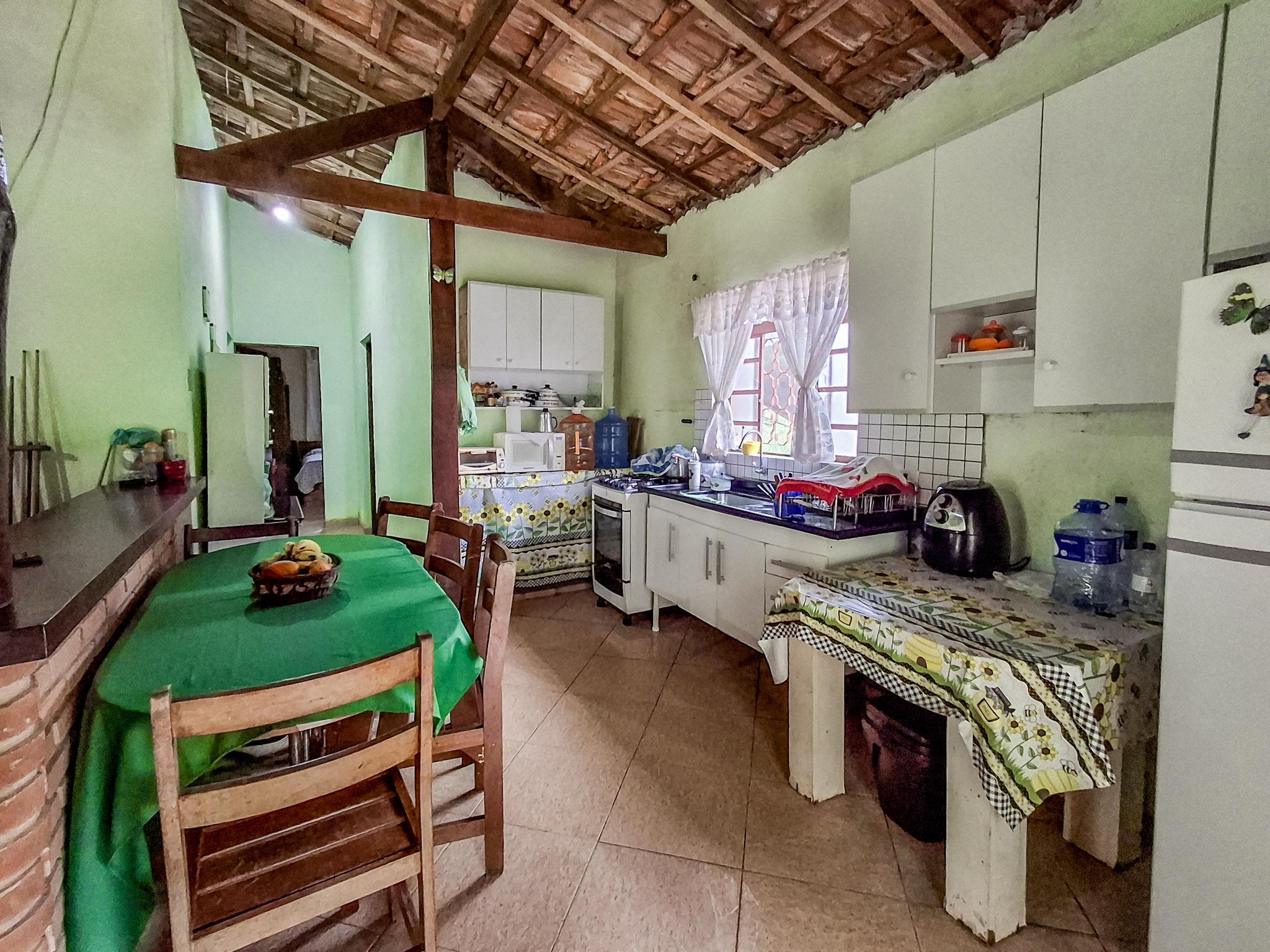 Chácara com piscina em Mairinque!