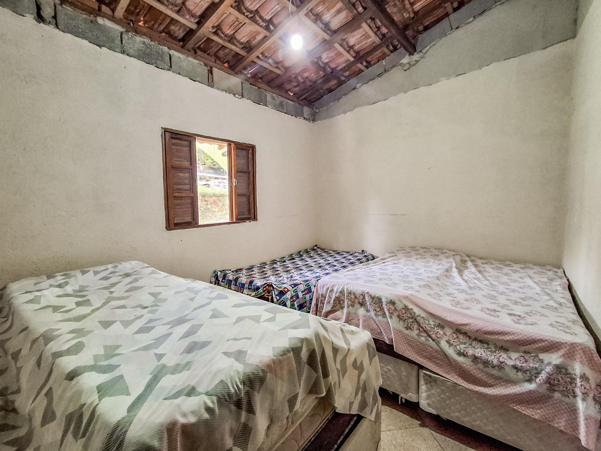 Chácara com piscina em Mairinque!