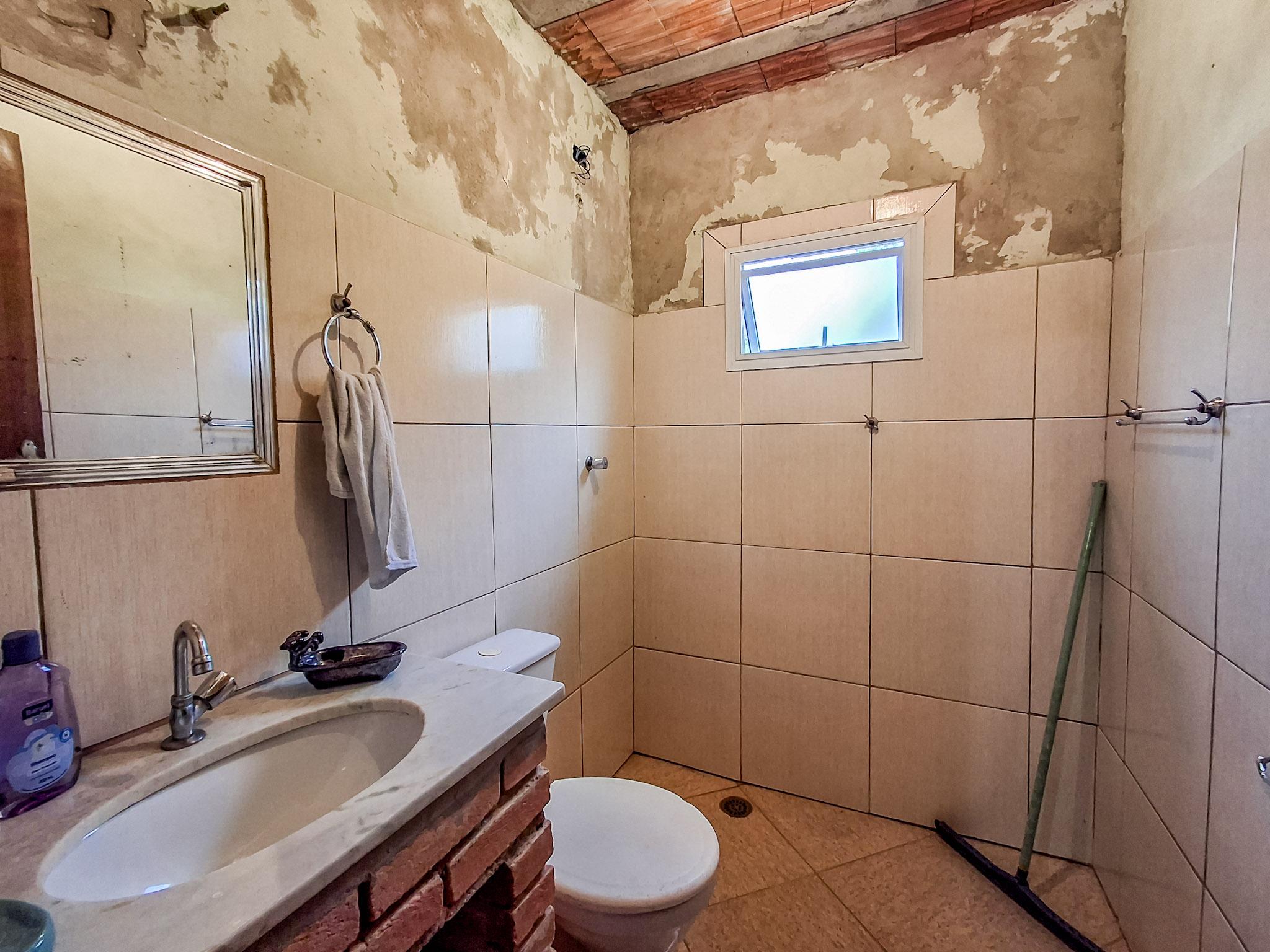 Chácara com piscina em Mairinque!