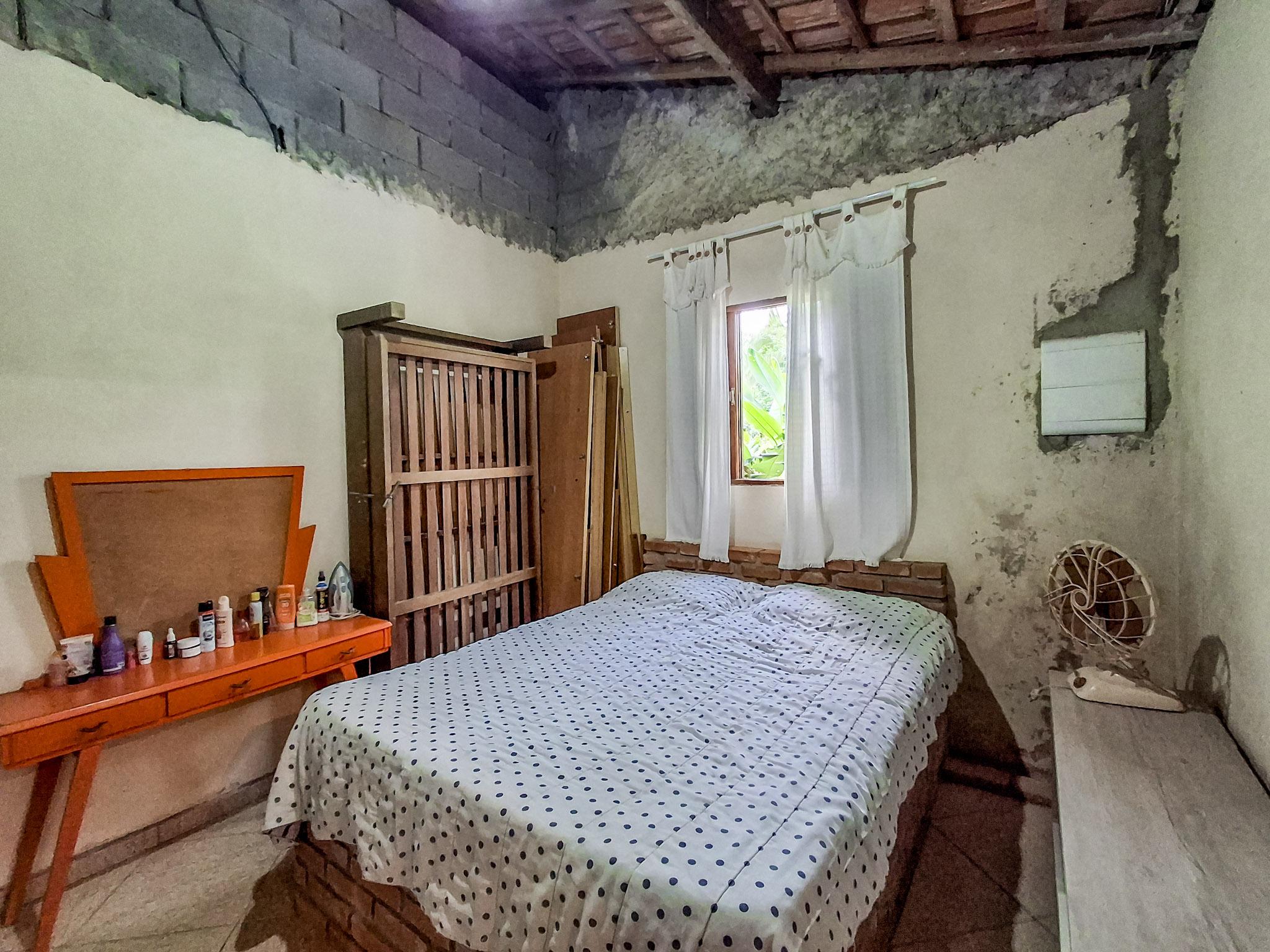 Chácara com piscina em Mairinque!