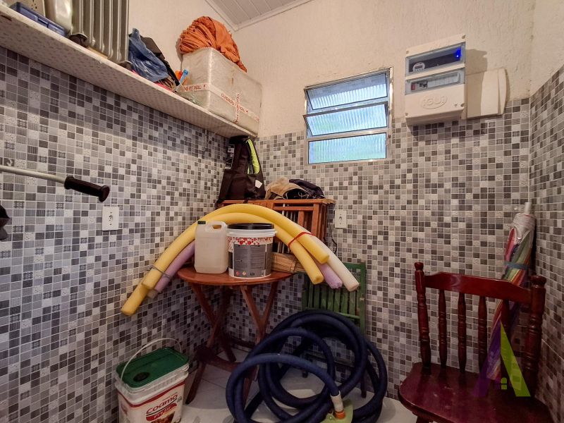 Chácara com piscina e churrasqueira em Mairinque!