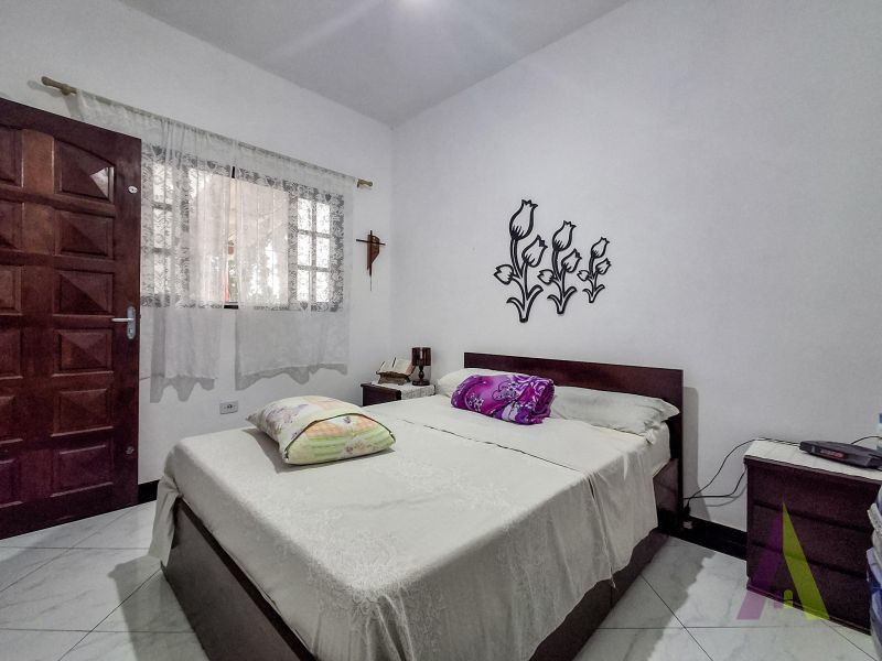 Chácara com piscina e churrasqueira em Mairinque!