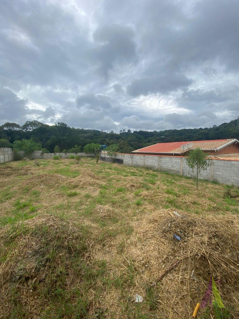 Sobrado em Fase de Acabamento em São Roque! 