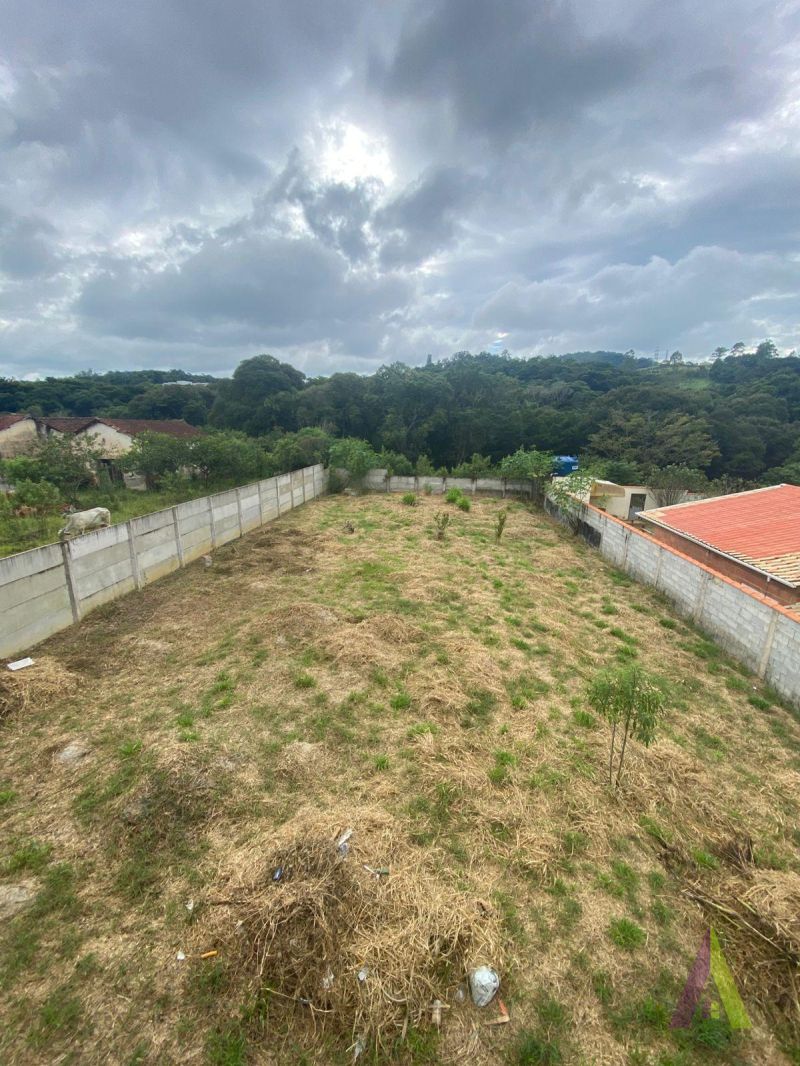 Sobrado em Fase de Acabamento em São Roque! 