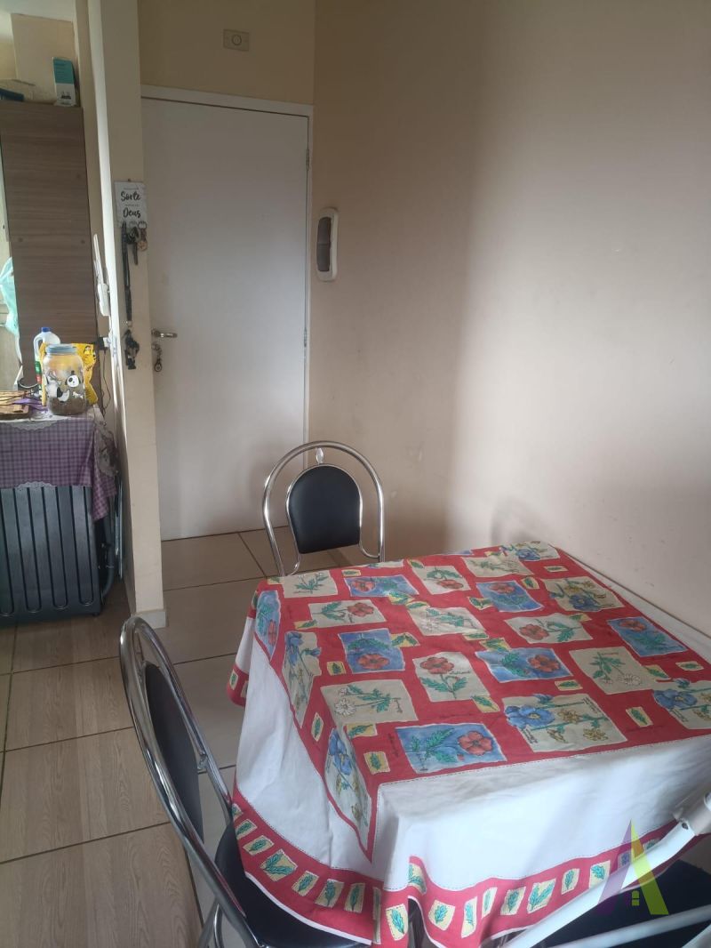 Apartamento em Condomínio em Marinque! 