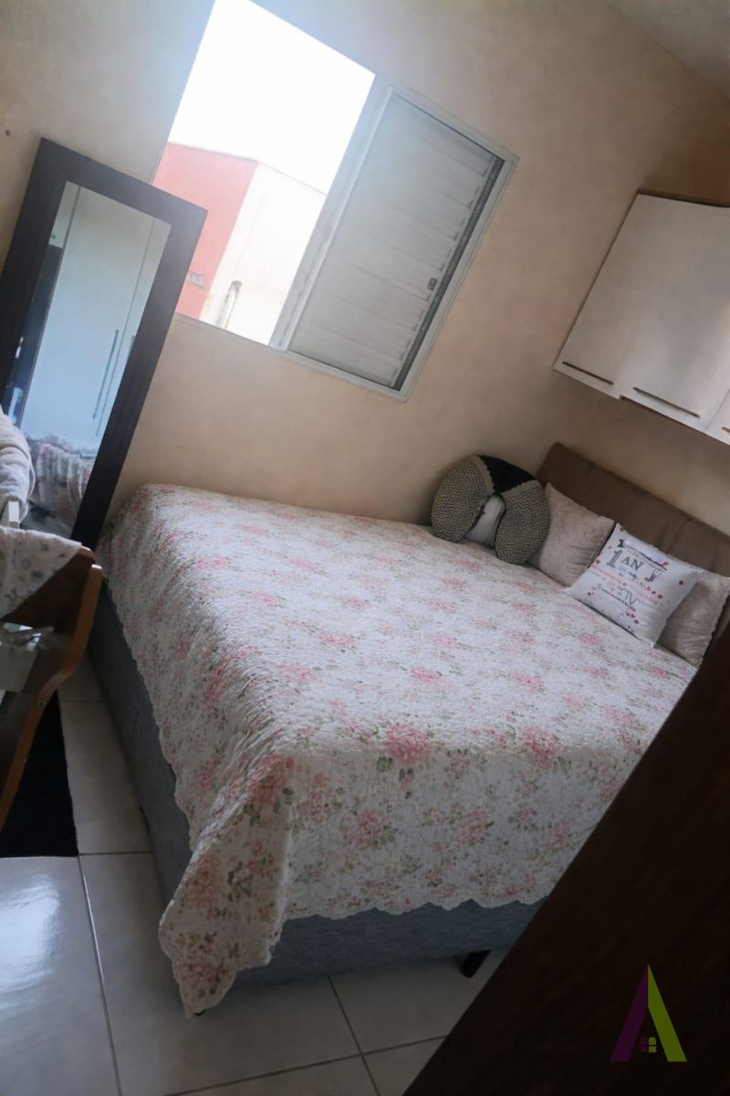 Apartamento em Condomínio em Marinque! 