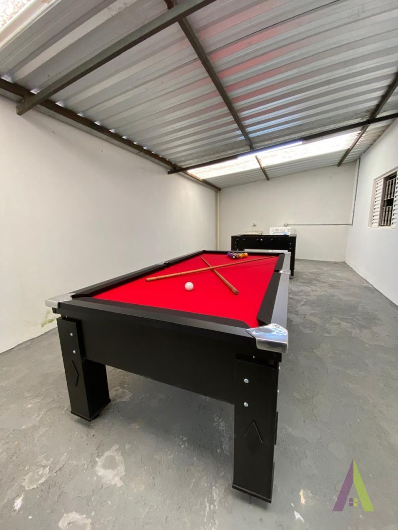 Casa Térrea em Bairro Próximo ao Centro de São Roque!