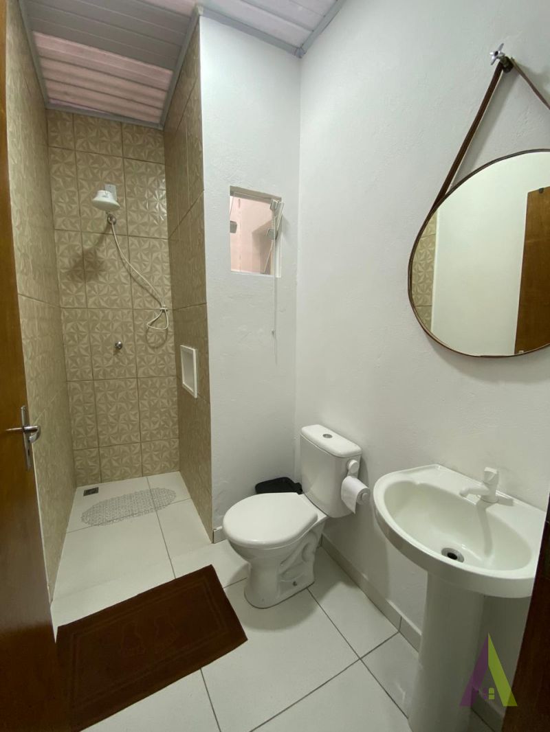 Casa Térrea em Bairro Próximo ao Centro de São Roque!