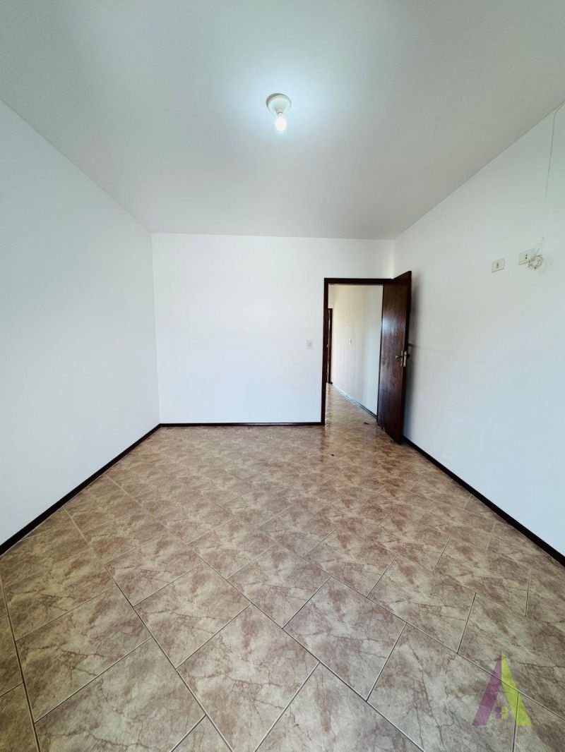 Sobrado em Bairro Tradicional de São Roque!