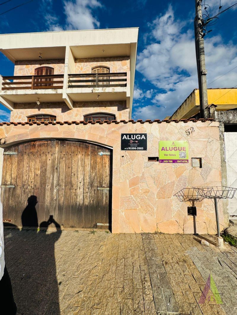 Sobrado em Bairro Tradicional de São Roque!