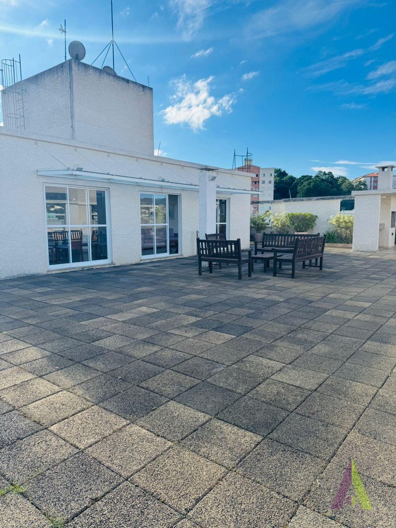 Apartamento com Acabamento de Primeira no Centro de São Roque!