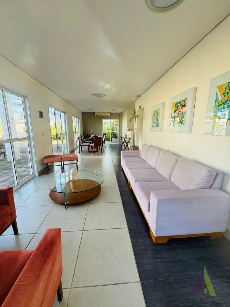 Apartamento com Acabamento de Primeira no Centro de São Roque!