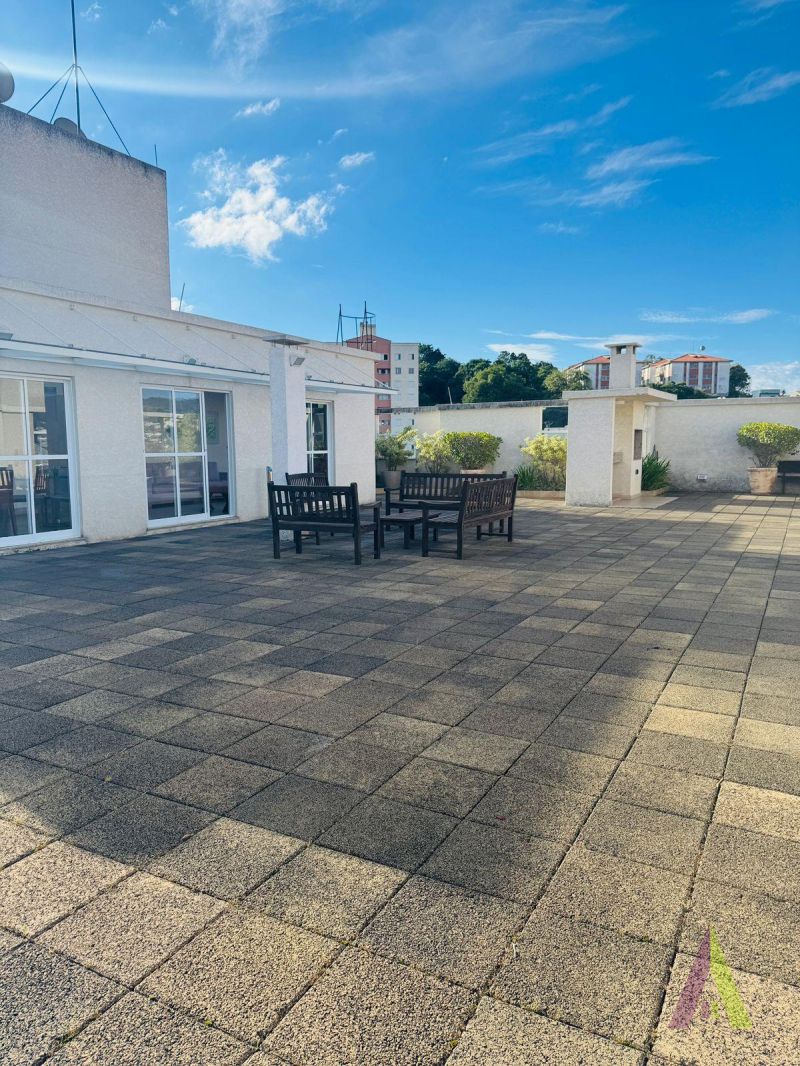 Apartamento com Acabamento de Primeira no Centro de São Roque!