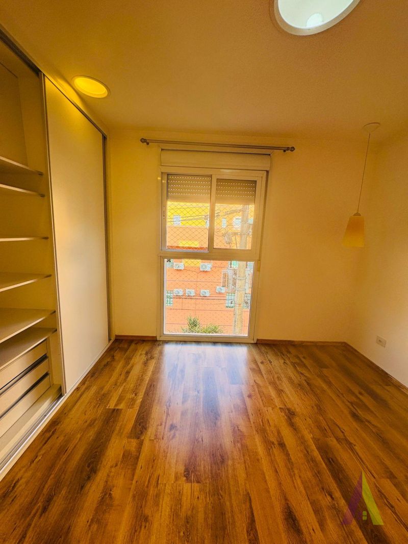 Apartamento com Acabamento de Primeira no Centro de São Roque!