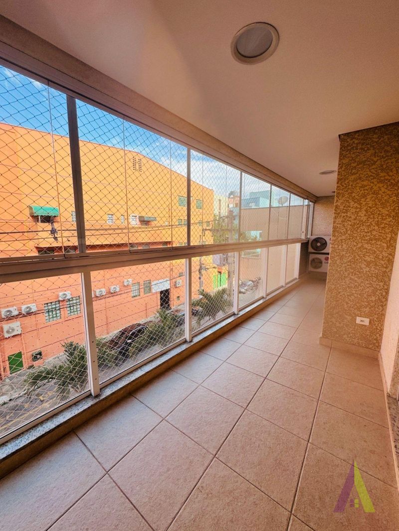 Apartamento com Acabamento de Primeira no Centro de São Roque!