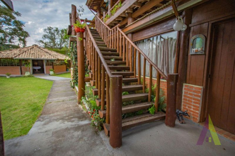  Restaurante na Estrada do Vinho em São Roque!