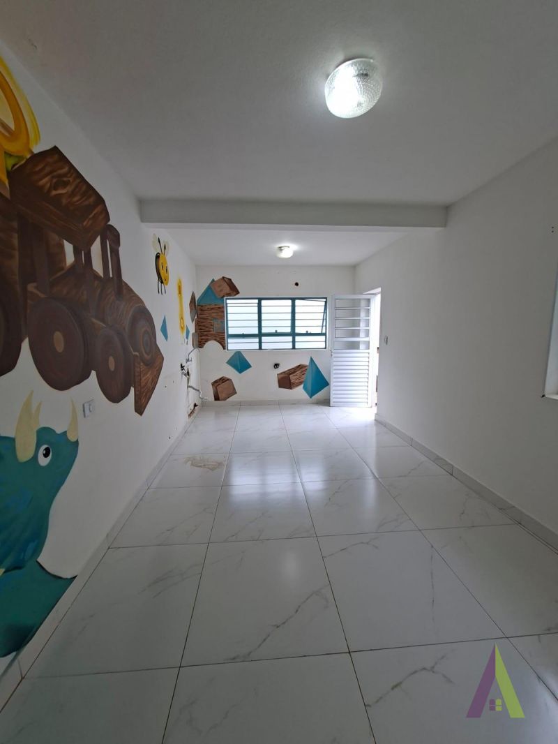 Sobrado Comercial no Centro de São Roque!