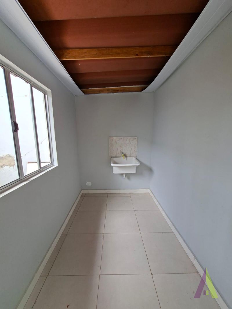 Sobrado Comercial no Centro de São Roque!