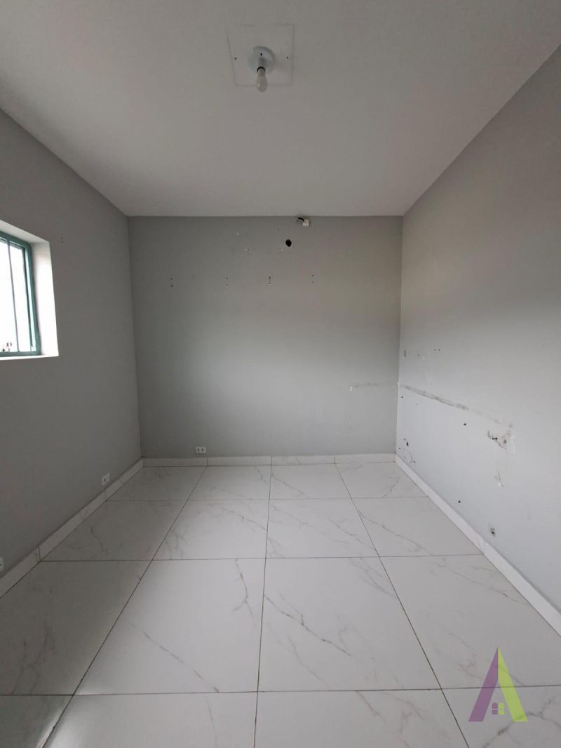 Sobrado Comercial no Centro de São Roque!