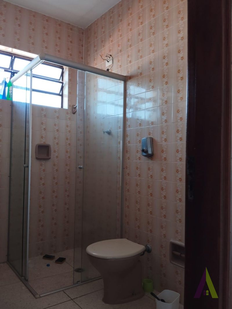 Sobrado no Centro de São Roque!