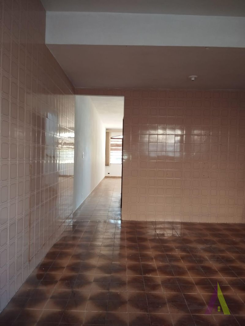 Sobrado no Centro de São Roque!