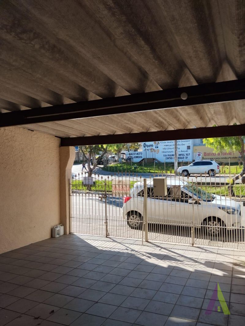 Sobrado no Centro de São Roque!