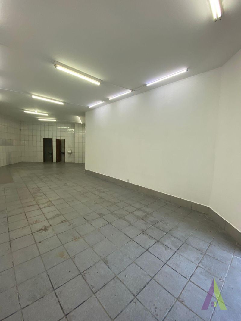 Ponto Comercial no Centro de São Roque!