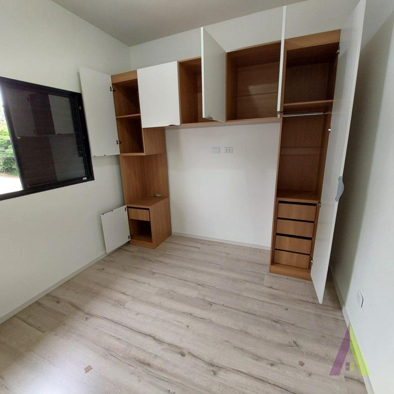 Sobrado Novo em Condomínio Fechado de São Roque! 