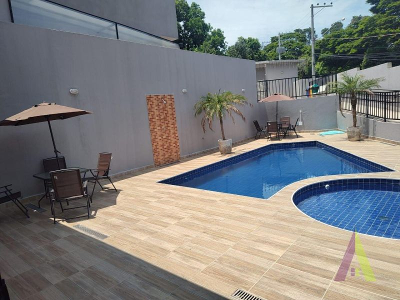 Sobrado Novo em Condomínio Fechado de São Roque! 