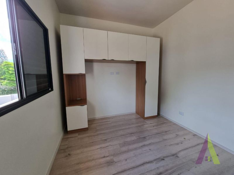 Sobrado Novo em Condomínio Fechado de São Roque! 