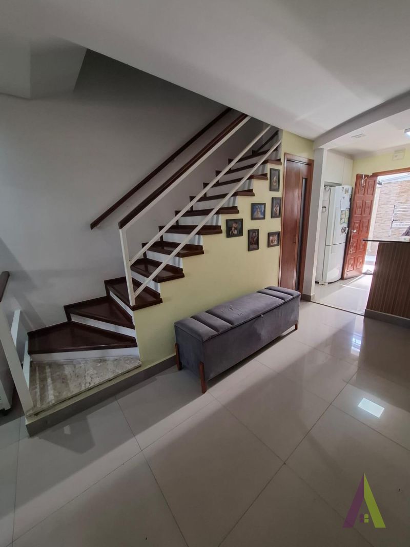 Sobrado em Condomínio Fechado em Cotia!