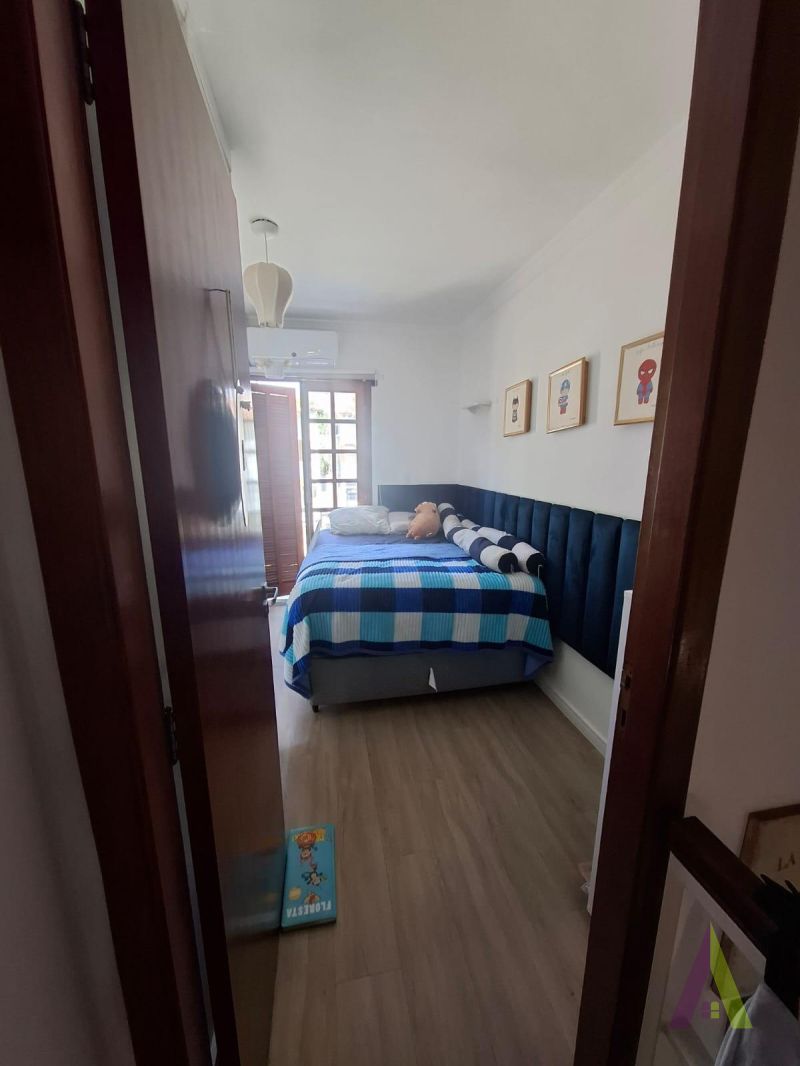 Sobrado em Condomínio Fechado em Cotia!