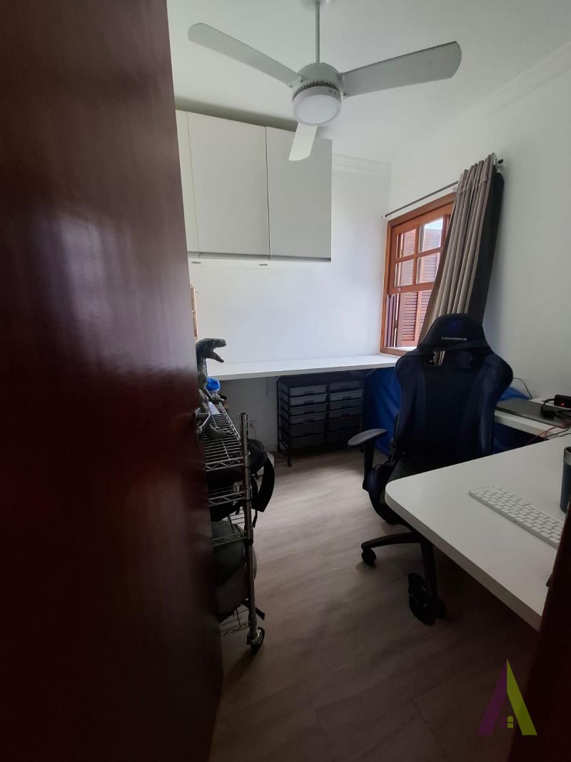 Sobrado em Condomínio Fechado em Cotia!