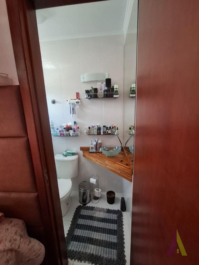 Sobrado em Condomínio Fechado em Cotia!