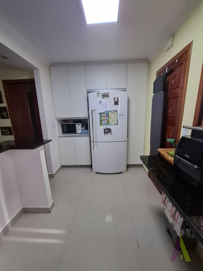 Sobrado em Condomínio Fechado em Cotia!