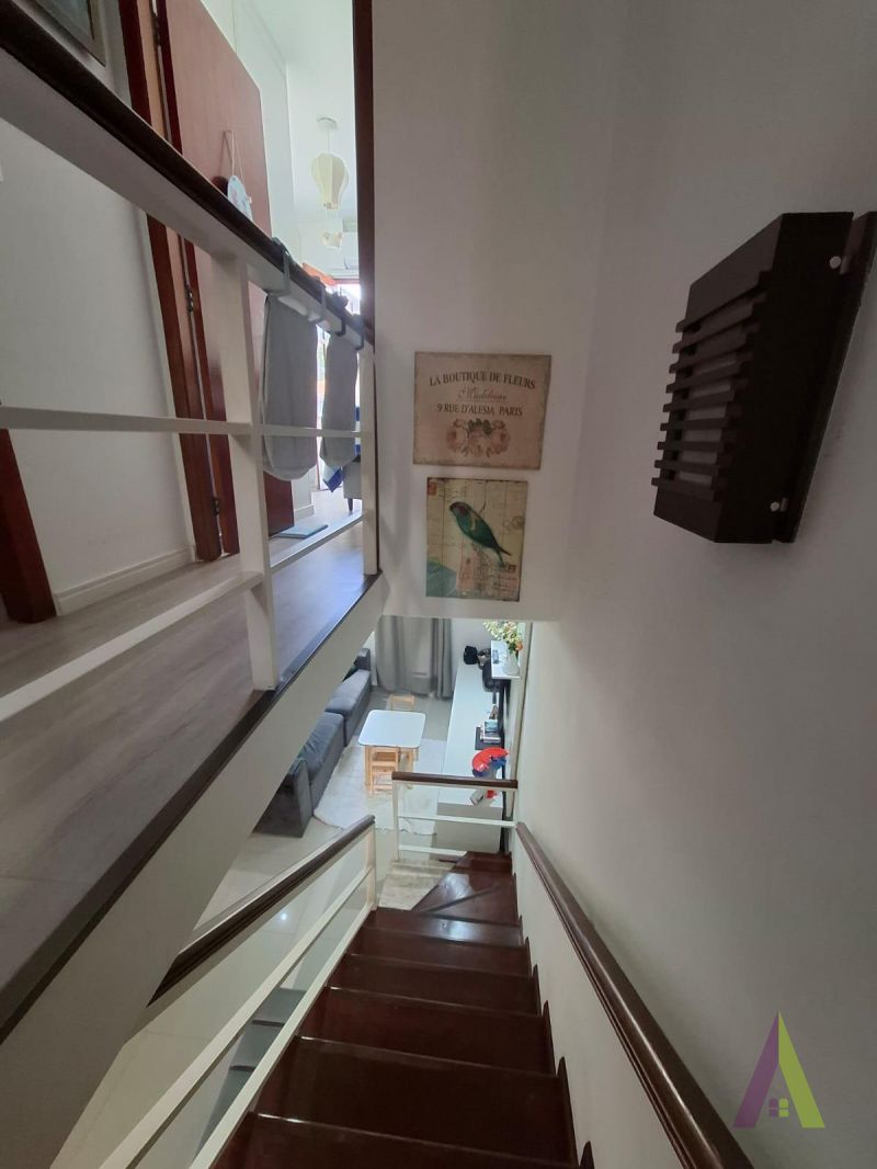 Sobrado em Condomínio Fechado em Cotia!