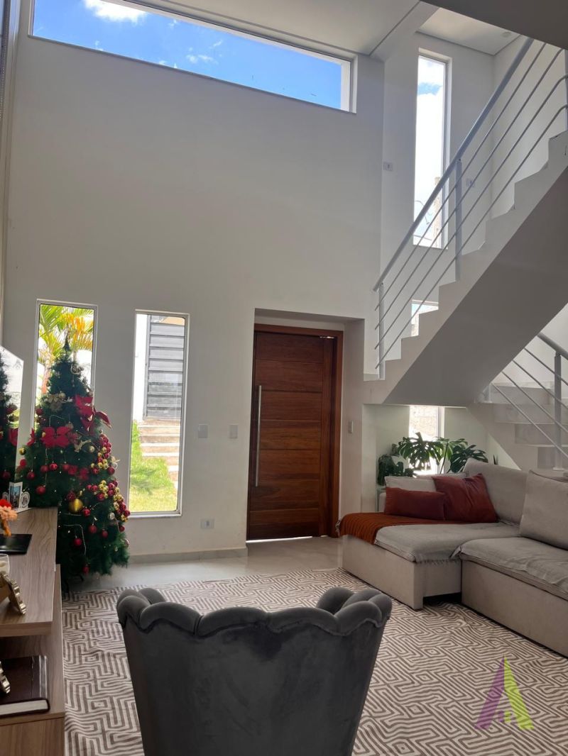 Sobrado Alto Padrão em São Roque!