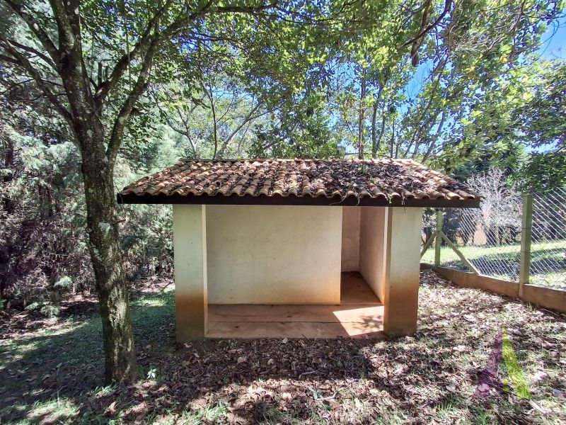 Casa de Alto Padrão em Condomínio com Lago em São Roque!