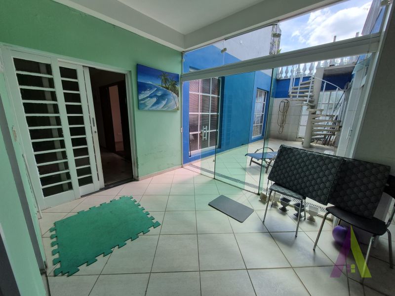 Pensionato para mulheres em São Roque!